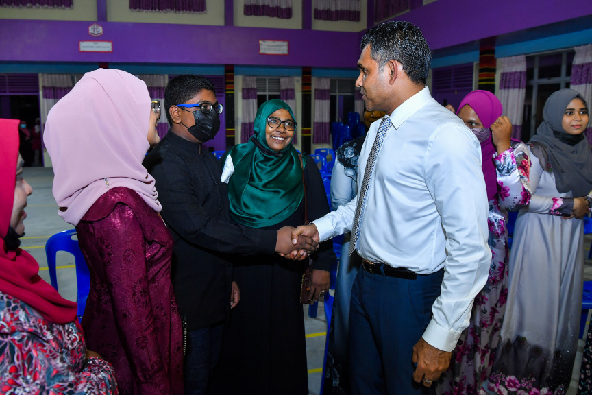 ފުވައްމުލައް ސިޓީގެ ގޮނޑުދޮށް ހިމާޔަތްކުރުމުގެ މަޝްރޫޢުގެ އެއްބަސްވުމުގައި ސޮއިކުރުމުގެ ރަސްމިއްޔާތުގެ ތެރެއިން -- ފޮޓޯ/ ރައީސް އޮފީސް