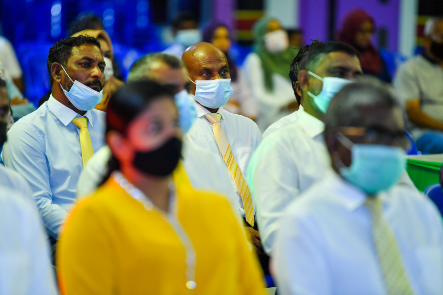 ފުވައްމުލައް ސިޓީގެ ގޮނޑުދޮށް ހިމާޔަތްކުރުމުގެ މަޝްރޫޢުގެ އެއްބަސްވުމުގައި ސޮއިކުރުމުގެ ރަސްމިއްޔާތުގެ ތެރެއިން -- ފޮޓޯ/ ރައީސް އޮފީސް