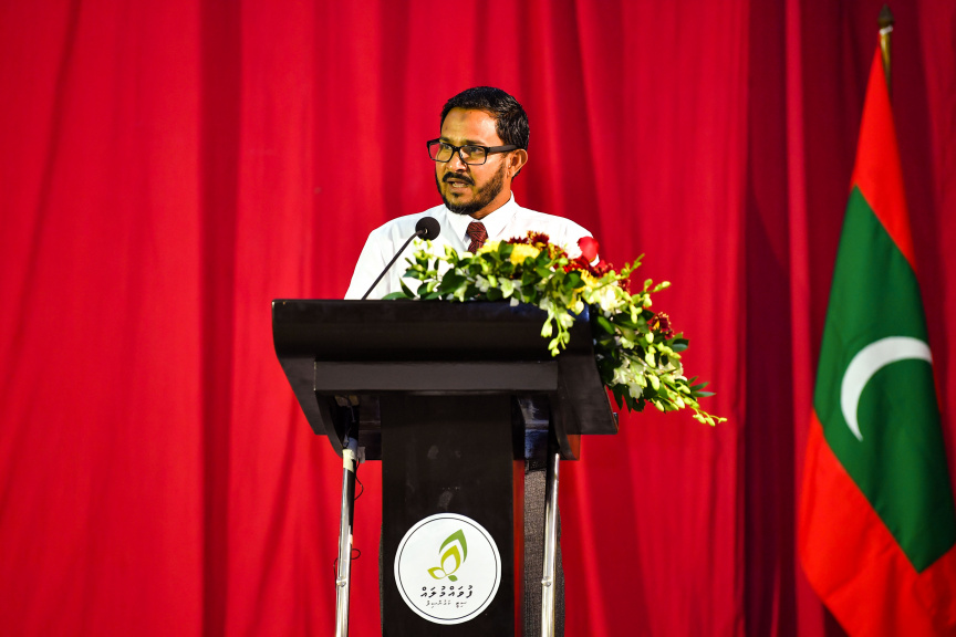 ފުވައްމުލައް ސިޓީގެ ގޮނޑުދޮށް ހިމާޔަތްކުރުމުގެ މަޝްރޫޢުގެ އެއްބަސްވުމުގައި ސޮއިކުރުމުގެ ރަސްމިއްޔާތުގެ ތެރެއިން -- ފޮޓޯ/ ރައީސް އޮފީސް