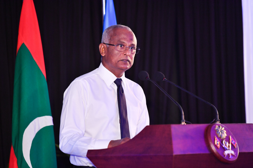ބައިނަލްއަގުވާމީ އިންސާނީ ހައްގުތަކުގެ ދުވަހާއި އެޗްއާރުސީއެމްއަށް 18 އަހަރު ފުރުން ފާހަގަ ކުރުމަށް ބޭއްވި ރަސްމިއްޔާތުގެ ތެރެއިން -- ފޮޓޯ/ ރައީސް އޮފީސް
