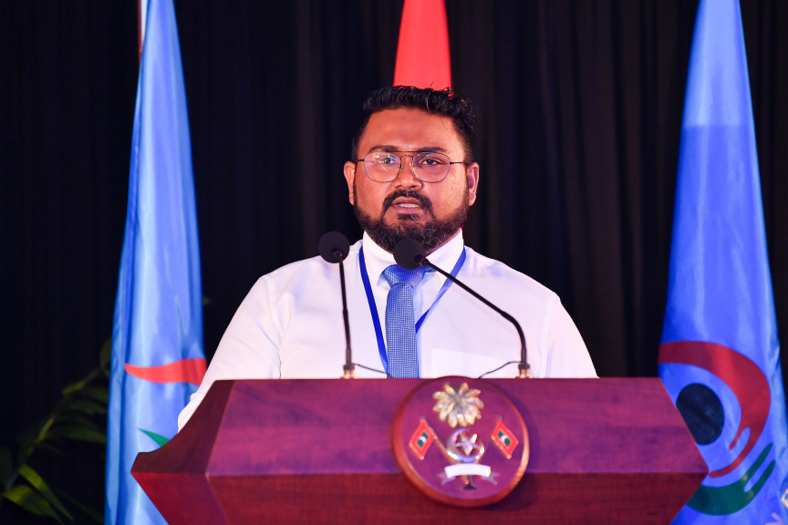 ބައިނަލްއަގުވާމީ އިންސާނީ ހައްގުތަކުގެ ދުވަހާއި އެޗްއާރުސީއެމްއަށް 18 އަހަރު ފުރުން ފާހަގަ ކުރުމަށް ބޭއްވި ރަސްމިއްޔާތުގެ ތެރެއިން -- ފޮޓޯ/ ރައީސް އޮފީސް