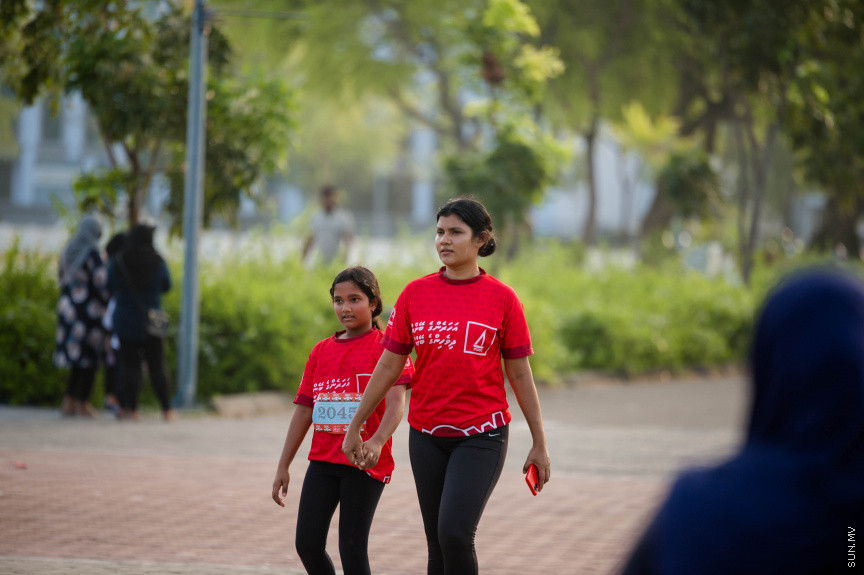 ބީއެމްއެލް ވާއު ޓީއެފްޖީ ކިޑްޒް ރަން 2020 ގެ ތެރެއިން -- ސަން ފޮޓޯ/ ނާއިލް ހުސައިން