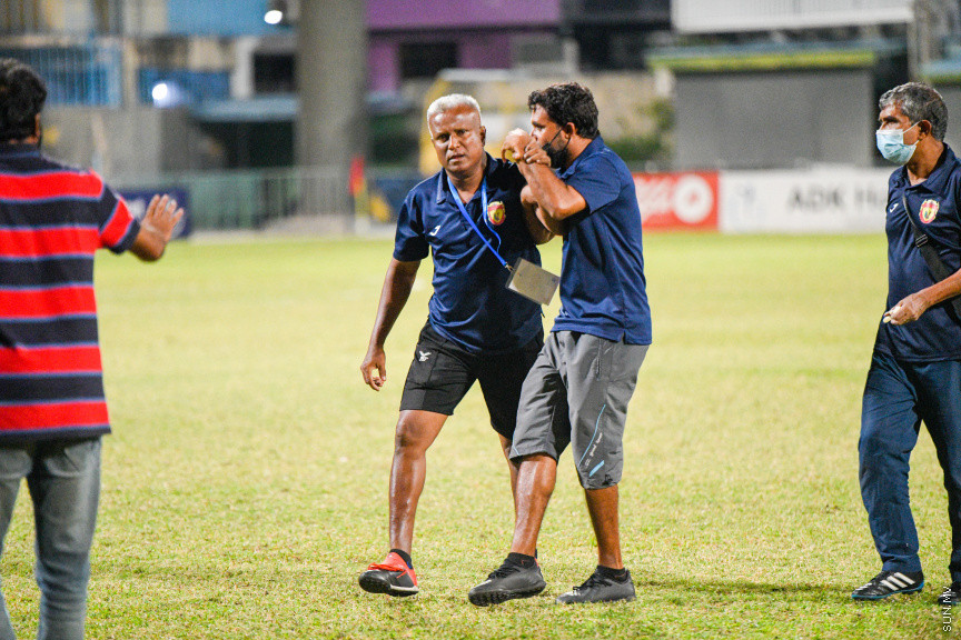 ޔޫތު ޗެމްޕިއަންޝިޕް 21/2022 - ސެމީ ފައިނަލް - ޔުނައިޓެޑް ވިކްޓަރީއާއި ސުޕަ ޔުނައިޓެޑް ސްޕޯޓްސް ބައްދަލުކުރި މެޗުގެ ތެރެއިން -- ސަން ފޮޓޮ/ މުހައްމަދު ހައްޔާން