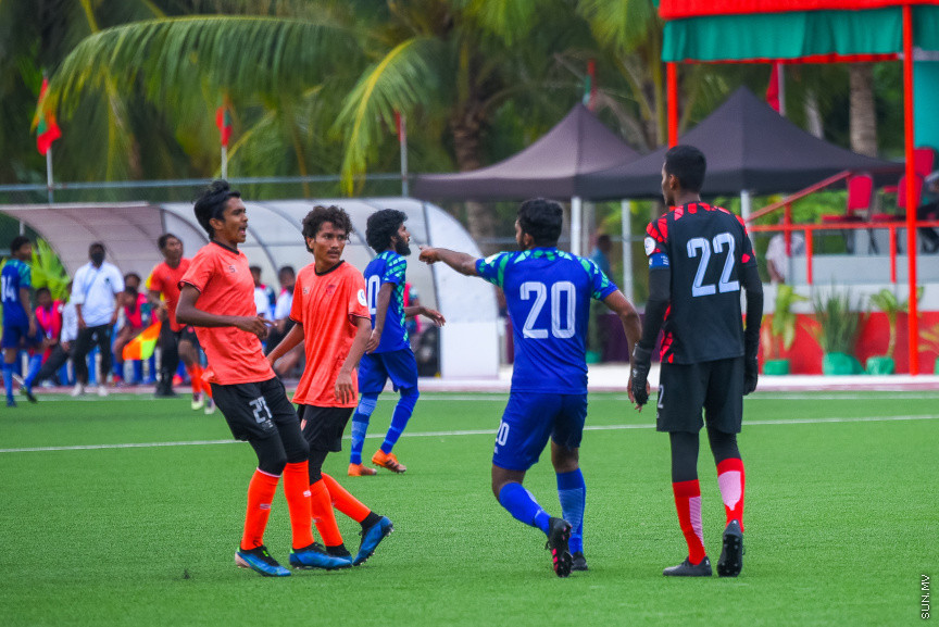 ޔޫތު ޗެމްޕިއަންޝިޕް 21/2022 ގެ ޗެމްޕިއަންކަން އީގަލްސްއިން ހޯދުން.   އީގަލްސް މި މެޗު ކާމިޔާބުކުރީ  1 - 0 ގެ ނަތީޖާ އަކުން ސުޕަ ޔުނައިޓެޑް ސްޕޯޓްސް ބަލިކޮށްގެން -- ސަން ފޮޓޯ/ މުހައްމަދު ހައްޔާން