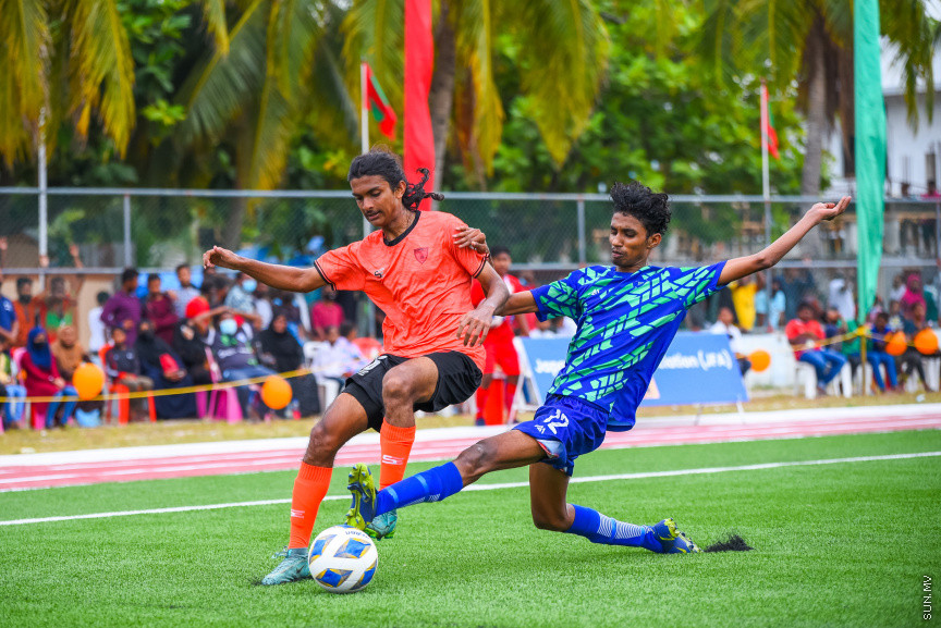 ޔޫތު ޗެމްޕިއަންޝިޕް 21/2022 ގެ ޗެމްޕިއަންކަން އީގަލްސްއިން ހޯދުން.   އީގަލްސް މި މެޗު ކާމިޔާބުކުރީ  1 - 0 ގެ ނަތީޖާ އަކުން ސުޕަ ޔުނައިޓެޑް ސްޕޯޓްސް ބަލިކޮށްގެން -- ސަން ފޮޓޯ/ މުހައްމަދު ހައްޔާން