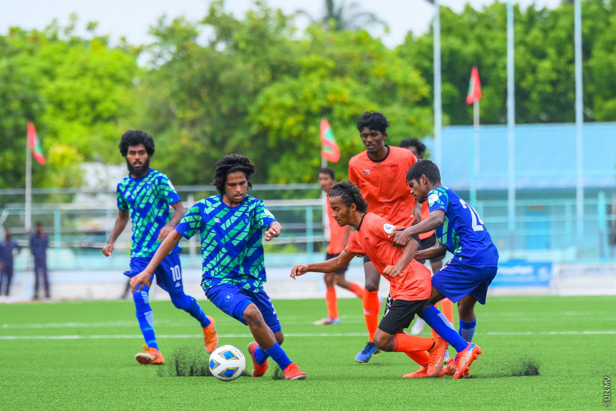 ޔޫތު ޗެމްޕިއަންޝިޕް 21/2022 ގެ ޗެމްޕިއަންކަން އީގަލްސްއިން ހޯދުން.   އީގަލްސް މި މެޗު ކާމިޔާބުކުރީ  1 - 0 ގެ ނަތީޖާ އަކުން ސުޕަ ޔުނައިޓެޑް ސްޕޯޓްސް ބަލިކޮށްގެން -- ސަން ފޮޓޯ/ މުހައްމަދު ހައްޔާން