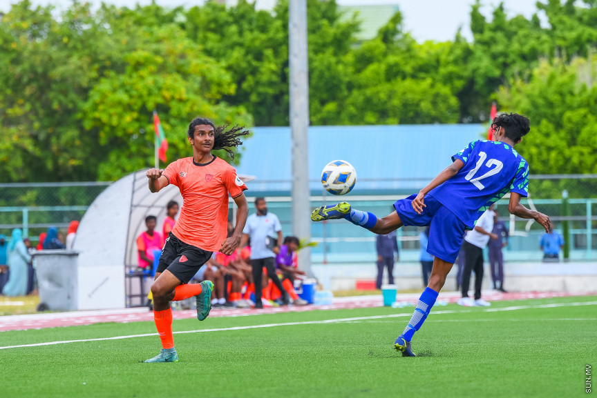 ޔޫތު ޗެމްޕިއަންޝިޕް 21/2022 ގެ ޗެމްޕިއަންކަން އީގަލްސްއިން ހޯދުން.   އީގަލްސް މި މެޗު ކާމިޔާބުކުރީ  1 - 0 ގެ ނަތީޖާ އަކުން ސުޕަ ޔުނައިޓެޑް ސްޕޯޓްސް ބަލިކޮށްގެން -- ސަން ފޮޓޯ/ މުހައްމަދު ހައްޔާން