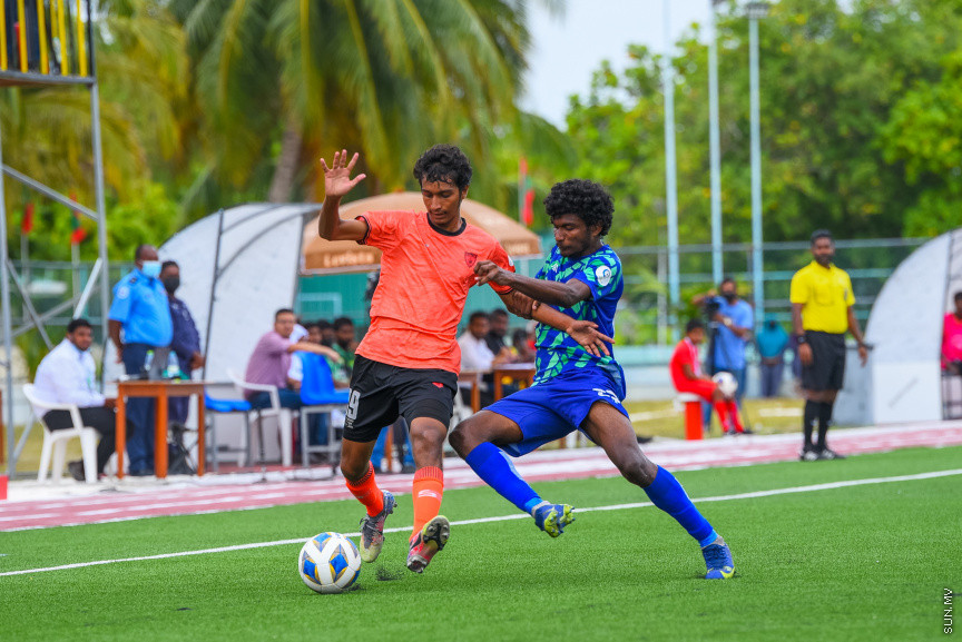 ޔޫތު ޗެމްޕިއަންޝިޕް 21/2022 ގެ ޗެމްޕިއަންކަން އީގަލްސްއިން ހޯދުން.   އީގަލްސް މި މެޗު ކާމިޔާބުކުރީ  1 - 0 ގެ ނަތީޖާ އަކުން ސުޕަ ޔުނައިޓެޑް ސްޕޯޓްސް ބަލިކޮށްގެން -- ސަން ފޮޓޯ/ މުހައްމަދު ހައްޔާން