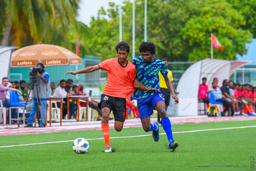 ޔޫތު ޗެމްޕިއަންޝިޕް 21/2022 ގެ ޗެމްޕިއަންކަން އީގަލްސްއިން ހޯދުން.   އީގަލްސް މި މެޗު ކާމިޔާބުކުރީ  1 - 0 ގެ ނަތީޖާ އަކުން ސުޕަ ޔުނައިޓެޑް ސްޕޯޓްސް ބަލިކޮށްގެން -- ސަން ފޮޓޯ/ މުހައްމަދު ހައްޔާން