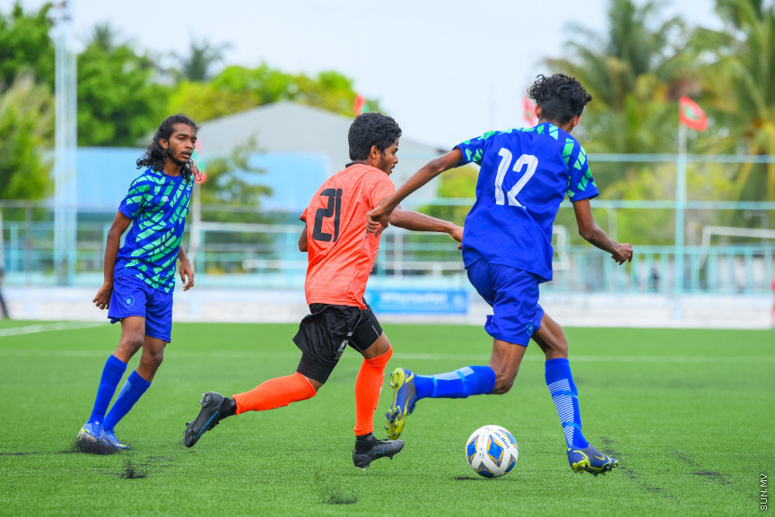 ޔޫތު ޗެމްޕިއަންޝިޕް 21/2022 ގެ ޗެމްޕިއަންކަން އީގަލްސްއިން ހޯދުން.   އީގަލްސް މި މެޗު ކާމިޔާބުކުރީ  1 - 0 ގެ ނަތީޖާ އަކުން ސުޕަ ޔުނައިޓެޑް ސްޕޯޓްސް ބަލިކޮށްގެން -- ސަން ފޮޓޯ/ މުހައްމަދު ހައްޔާން