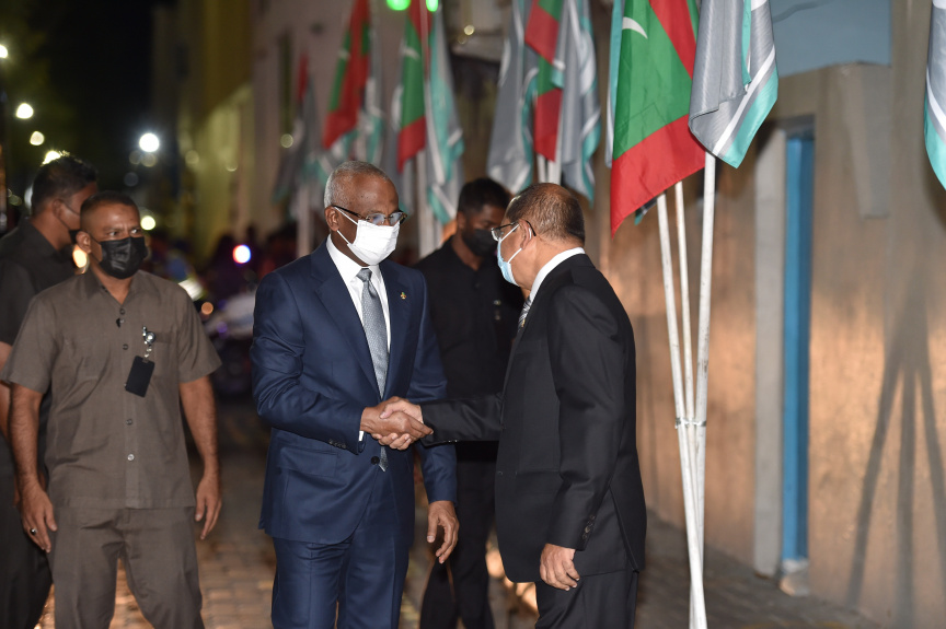 އަޙްމަދިއްޔާ އިންޓަރނޭޝަނަލް ސްކޫލަށް 40 އަހަރު ފުރުމުގެ ރަސްމިއްޔާތުގައި ރައީސުލްޖުމްހޫރިއްޔާ ބައިވެރިވެވަޑައިގެންނެވުން.. ފޮޓޯ/ ރައީސް އޮފީސް