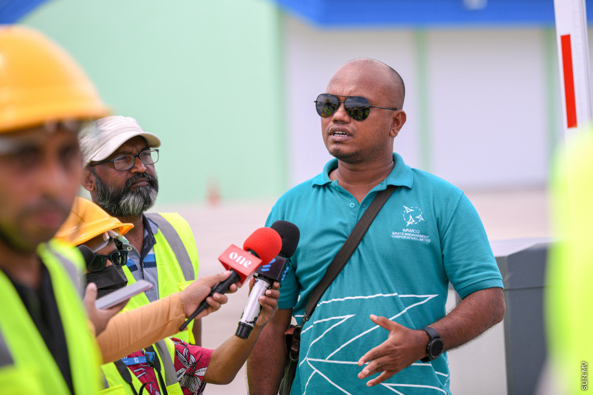 ތިލަފުށީގެ އޮޕަރޭޝަނާ ބެހޭ ގޮތުން މީޑިއާއަށް މައުލޫމާތު ދެއްވަނީ --- ސަންފޮޓޯ/ މުޙައްމަދު ހައްޔާން