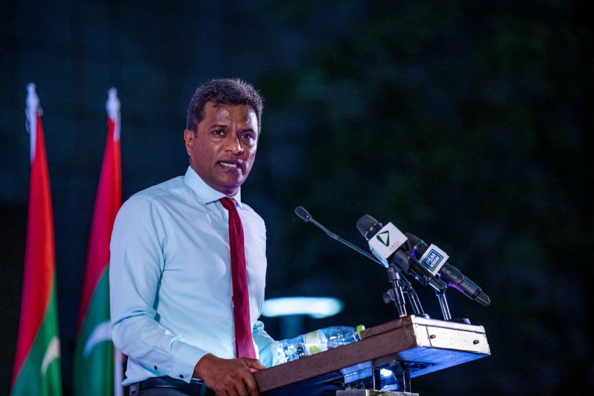 މަސްތުވާތަކެއްޗާ ދެކޮޅަށް މަސައްކަތް ކުރާ ބައިނަލްއަގުވާމީ ދުވަސް ފާހަގަކުރުމަށް &ldquo;ޑްރަގަށް ދާއިމީ ހައްލު&rdquo;ގެ ނަމުގައި އުމަރު ނަސީރު ބޭއްވި ޖަލްސާގެ ތެރެއިން -- ސަންފޮޓޯ/ ނާއިލް ހުސައިން