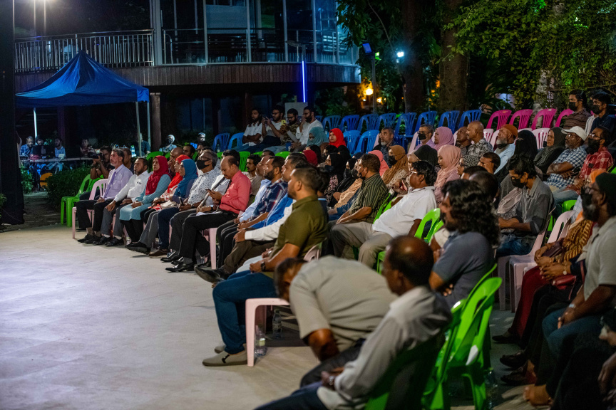 މަސްތުވާތަކެއްޗާ ދެކޮޅަށް މަސައްކަތް ކުރާ ބައިނަލްއަގުވާމީ ދުވަސް ފާހަގަކުރުމަށް &ldquo;ޑްރަގަށް ދާއިމީ ހައްލު&rdquo;ގެ ނަމުގައި އުމަރު ނަސީރު ބޭއްވި ޖަލްސާގެ ތެރެއިން -- ސަންފޮޓޯ/ ނާއިލް ހުސައިން