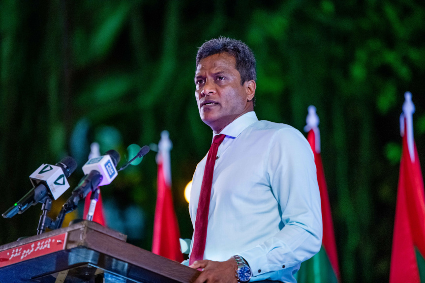 މަސްތުވާތަކެއްޗާ ދެކޮޅަށް މަސައްކަތް ކުރާ ބައިނަލްއަގުވާމީ ދުވަސް ފާހަގަކުރުމަށް &ldquo;ޑްރަގަށް ދާއިމީ ހައްލު&rdquo;ގެ ނަމުގައި އުމަރު ނަސީރު ބޭއްވި ޖަލްސާގެ ތެރެއިން -- ސަންފޮޓޯ/ ނާއިލް ހުސައިން
