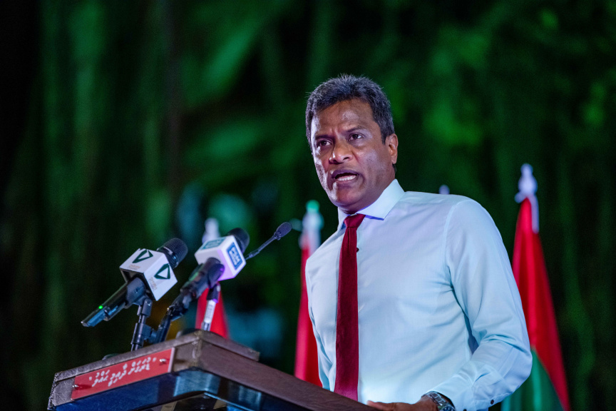 މަސްތުވާތަކެއްޗާ ދެކޮޅަށް މަސައްކަތް ކުރާ ބައިނަލްއަގުވާމީ ދުވަސް ފާހަގަކުރުމަށް &ldquo;ޑްރަގަށް ދާއިމީ ހައްލު&rdquo;ގެ ނަމުގައި އުމަރު ނަސީރު ބޭއްވި ޖަލްސާގެ ތެރެއިން -- ސަންފޮޓޯ/ ނާއިލް ހުސައިން