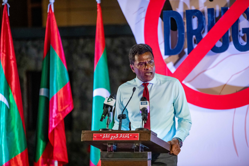 މަސްތުވާތަކެއްޗާ ދެކޮޅަށް މަސައްކަތް ކުރާ ބައިނަލްއަގުވާމީ ދުވަސް ފާހަގަކުރުމަށް &ldquo;ޑްރަގަށް ދާއިމީ ހައްލު&rdquo;ގެ ނަމުގައި އުމަރު ނަސީރު ބޭއްވި ޖަލްސާގެ ތެރެއިން -- ސަންފޮޓޯ/ ނާއިލް ހުސައިން