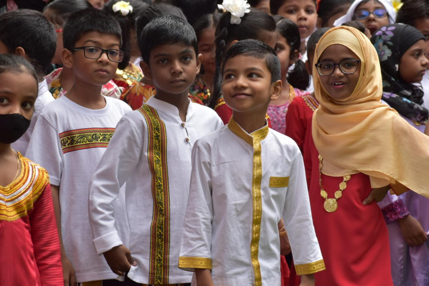އިސްކަންދަރު ސްކޫލުގައި ޤައުމީ ދުވަސް ފާހަގަކުރުމަށް ބޭއްވުނު ރަސްމިއްޔާތުގެ ތެރެއިން - ފޮޓޯ އިސްކަންދަރު ސްކޫލު