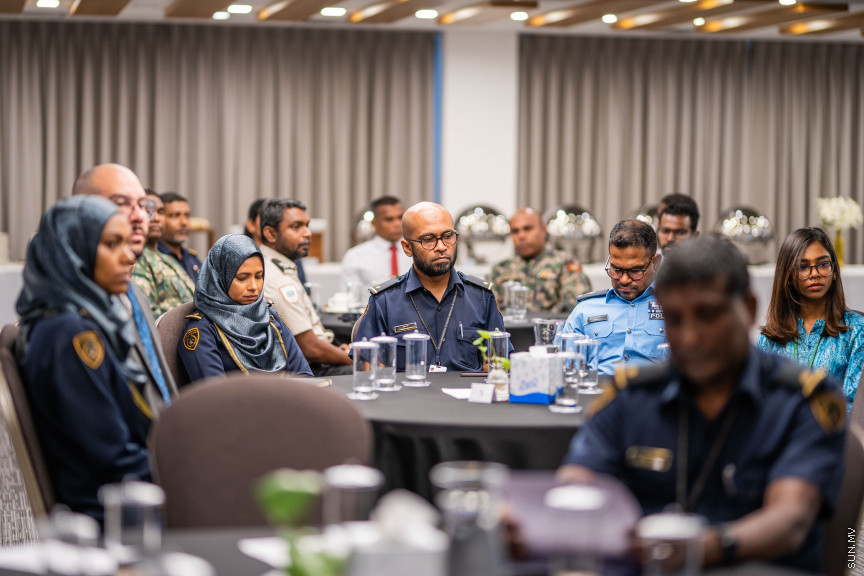 ރާއްޖޭގައި ފުރަތަމަ ފަހަރަށް ކުރިއަށް ގެންދާ ބޯޑާ ސެކިއުރިޓީ ސިމްޕޯސިއަމް ފެށުމުގެ ރަސްމިއްޔާތުގެ ތެރެއިން --- ސަން ފޮޓޯ/ އިބްރާހީމް ޝަމްވީލް