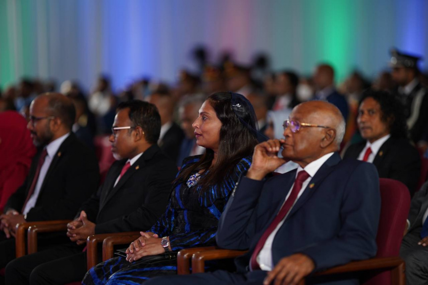ޖުމްހޫރީ ދުވަސް ފާހަގަކުރުމަށް ރޭ ބޭއްވި ޖަލްސާގެ ތެރެއިން ---
