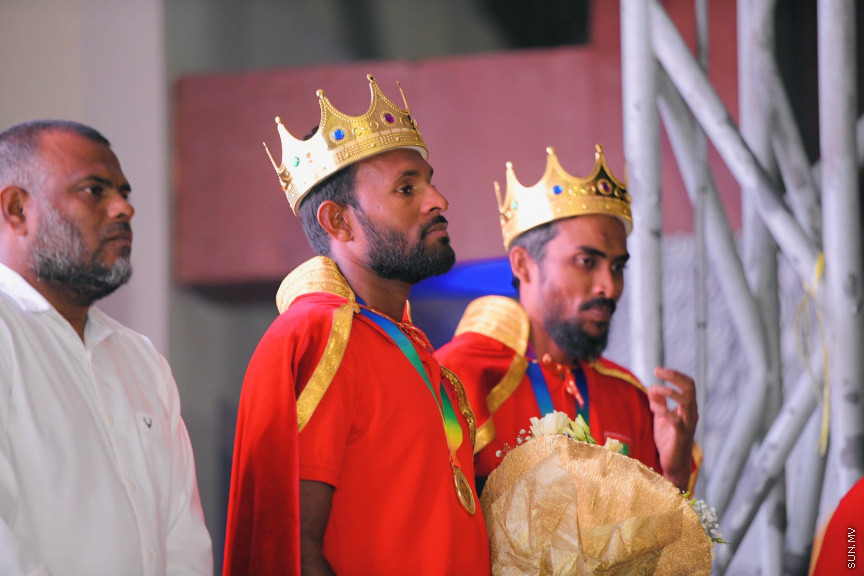 ރަން ތަށްޓާއެކު އައި ކުޑަކާއްޓޭއާއި އެޑަމްއަށް މަރުހަބާކިޔުމުގެ ތެރެއިން --- ސަންފޮޓޯ/ ނާއިލް ހުސައިން