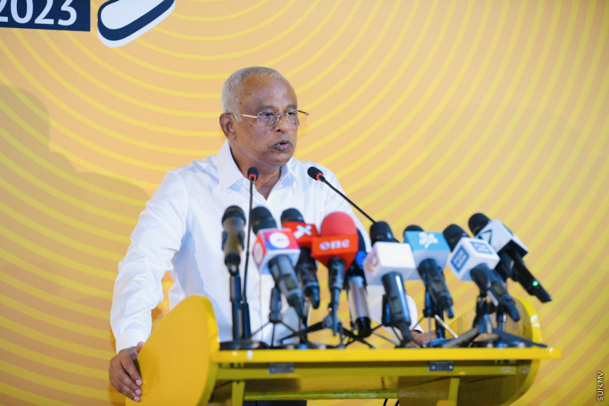 ރައީސް އިބްރާހީމް މުހައްމަދު ޞާލިހުގެ ކެމްޕެއިން ޖަލްސާގެ ތެރެއިން --- ސަންފޮޓޯ/ ނާއިލް ހުސައިން 