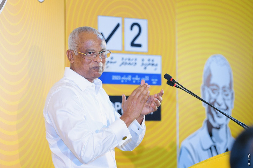 ރައީސް އިބްރާހީމް މުހައްމަދު ޞާލިހުގެ ކެމްޕެއިން ޖަލްސާގެ ތެރެއިން --- ސަންފޮޓޯ/ ނާއިލް ހުސައިން 