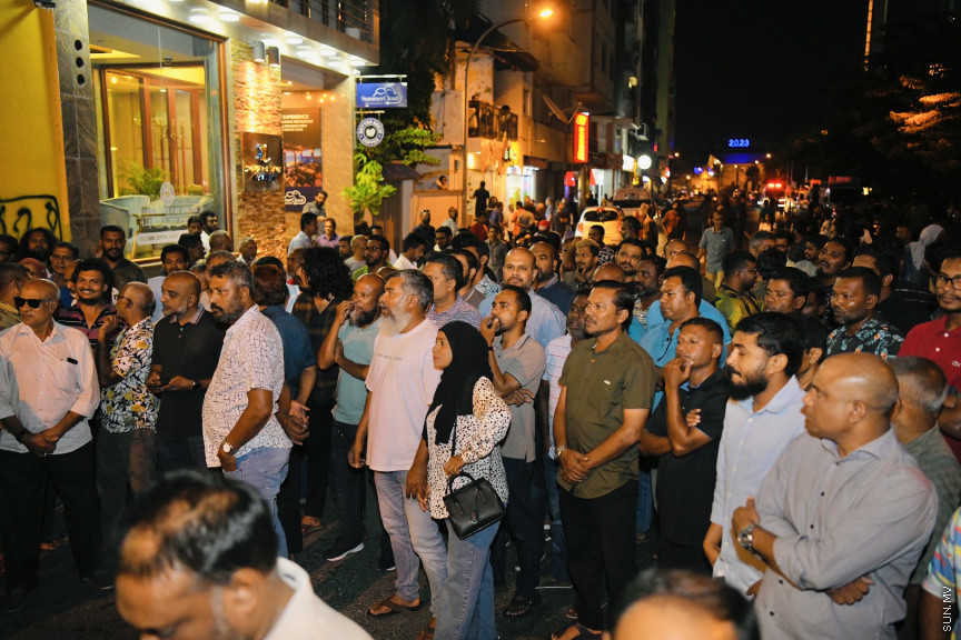 ރައީސް އިބްރާހީމް މުހައްމަދު ޞާލިހުގެ ކެމްޕެއިން ޖަލްސާގެ ތެރެއިން --- ސަންފޮޓޯ/ ނާއިލް ހުސައިން 