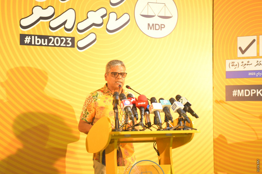 ރައީސް އިބްރާހީމް މުހައްމަދު ޞާލިހުގެ ކެމްޕެއިން ޖަލްސާގެ ތެރެއިން --- ސަންފޮޓޯ/ ނާއިލް ހުސައިން 