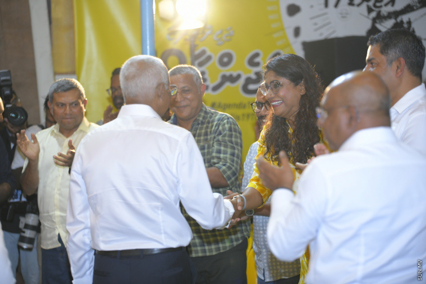 ރައީސް އިބްރާހީމް މުހައްމަދު ޞާލިހުގެ ކެމްޕެއިން ޖަލްސާގެ ތެރެއިން --- ސަންފޮޓޯ/ ނާއިލް ހުސައިން 