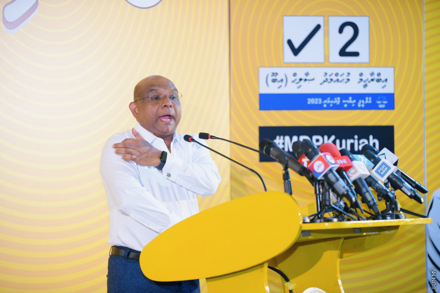 ރައީސް އިބްރާހީމް މުހައްމަދު ޞާލިހުގެ ކެމްޕެއިން ޖަލްސާގެ ތެރެއިން --- ސަންފޮޓޯ/ ނާއިލް ހުސައިން 