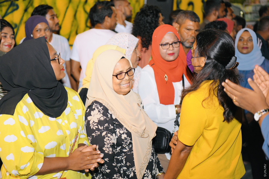 ރައީސް އިބްރާހީމް މުހައްމަދު ޞާލިހުގެ ކެމްޕެއިން ޖަލްސާގެ ތެރެއިން --- ސަންފޮޓޯ/ ނާއިލް ހުސައިން 