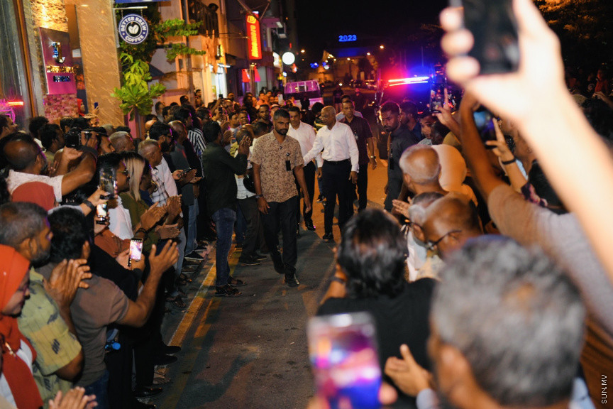 ރައީސް އިބްރާހީމް މުހައްމަދު ޞާލިހުގެ ކެމްޕެއިން ޖަލްސާގެ ތެރެއިން --- ސަންފޮޓޯ/ ނާއިލް ހުސައިން 