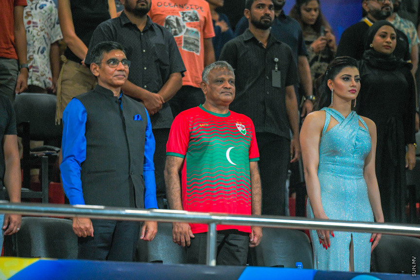 ޓުއަނިވަލް ހަރަކާތުގެ ތެރެއިން ރާއްޖެ އާއި ބޮލީވުޑްގެ ތަރިން ކުޅުނު ފޯރިގަދަ މެޗުގެ ތެރެއިިން -- ސަން ފޮޓޯ/ މުހައްމަދު ހައްޔާން