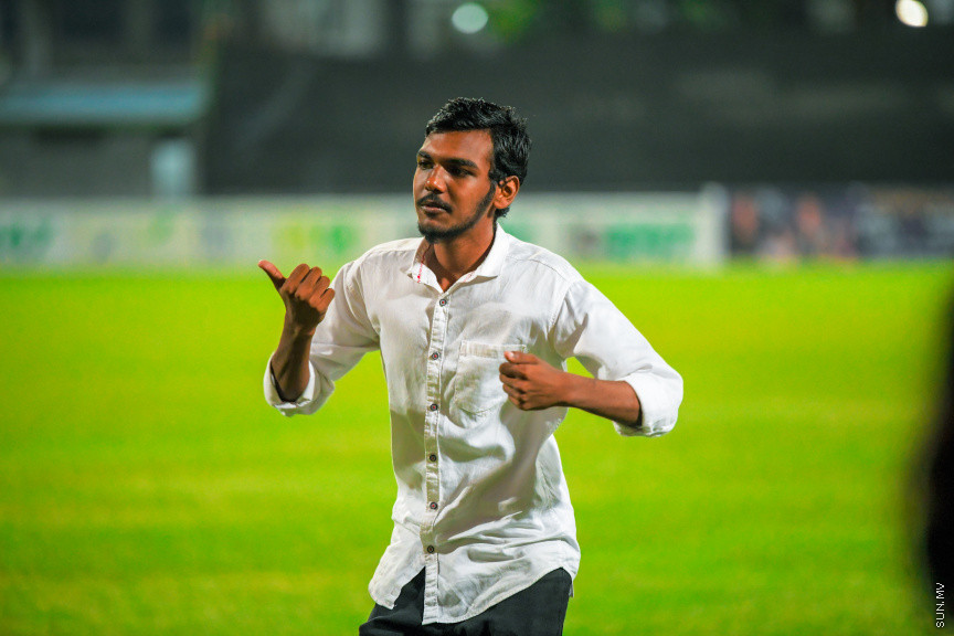 ޓުއަނިވަލް ހަރަކާތުގެ ތެރެއިން ރާއްޖެ އާއި ބޮލީވުޑްގެ ތަރިން ކުޅުނު ފޯރިގަދަ މެޗުގެ ތެރެއިިން -- ސަން ފޮޓޯ/ މުހައްމަދު ހައްޔާން