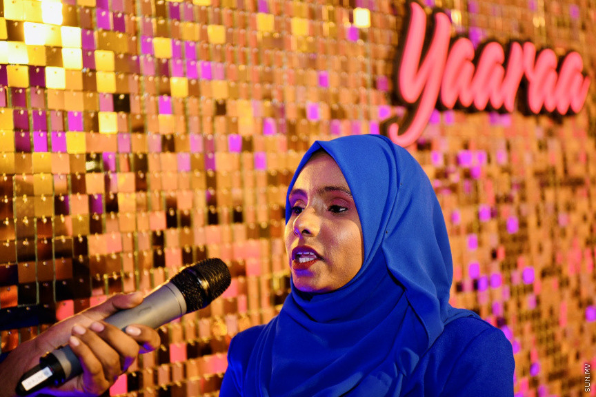 އާރް2ޒީ ޕްރޮޑަކްޝަނާއި ބައިސްކޯފު ގުޅިގެން ނެރުނު ޔާރާ ސީރީޒްގެ ރެޑް ކާޕެޓް އިވެންޓްގެ ތެރެއިން --- ސަން ފޮޓޯ/ މުހައްމަދު ނާއިލް ހުސައިން