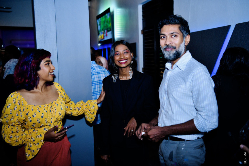 އާރް2ޒީ ޕްރޮޑަކްޝަނާއި ބައިސްކޯފު ގުޅިގެން ނެރުނު ޔާރާ ސީރީޒްގެ ރެޑް ކާޕެޓް އިވެންޓްގެ ތެރެއިން --- ސަން ފޮޓޯ/ މުހައްމަދު ނާއިލް ހުސައިން
