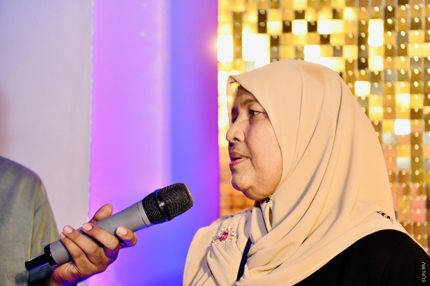 އާރް2ޒީ ޕްރޮޑަކްޝަނާއި ބައިސްކޯފު ގުޅިގެން ނެރުނު ޔާރާ ސީރީޒްގެ ރެޑް ކާޕެޓް އިވެންޓްގެ ތެރެއިން --- ސަން ފޮޓޯ/ މުހައްމަދު ނާއިލް ހުސައިން