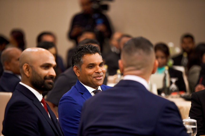 ކޯޕަރޭޓް މޯލްޑިވްސް - ގޯލްޑް 100 ގާލާ ނައިޓްގެ ތެރެއިން --- ސަން ފޮޓޯ/ އަޙްމަދު ސަދޫފް މޫސާ