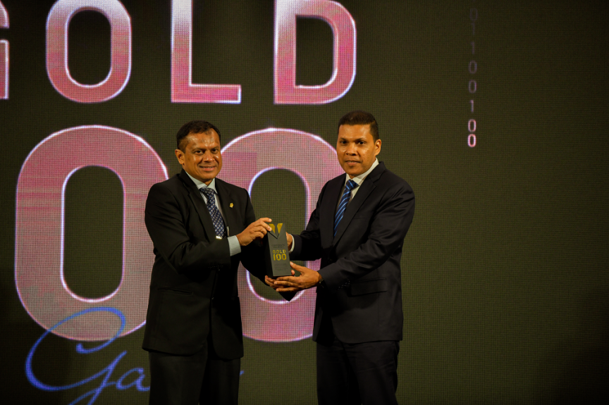 ކޯޕަރޭޓް މޯލްޑިވްސް - ގޯލްޑް 100 ގާލާ ނައިޓްގެ ތެރެއިން --- ސަން ފޮޓޯ/ އަޙްމަދު ސަދޫފް މޫސާ