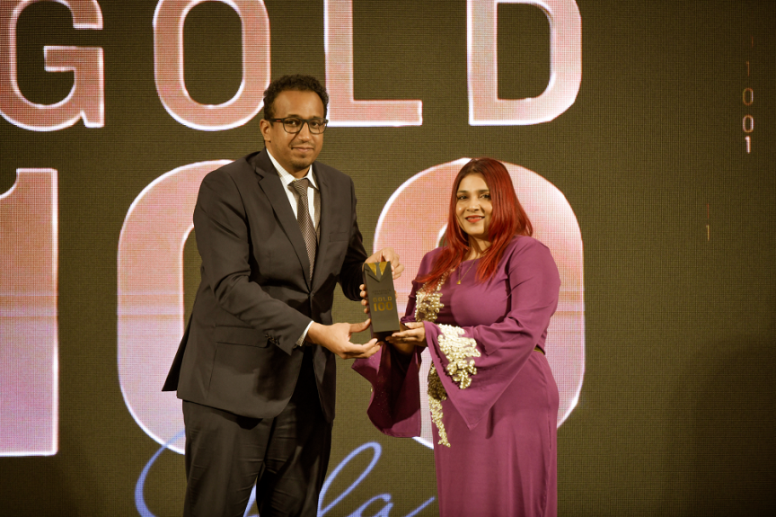 ކޯޕަރޭޓް މޯލްޑިވްސް - ގޯލްޑް 100 ގާލާ ނައިޓްގެ ތެރެއިން --- ސަން ފޮޓޯ/ އަޙްމަދު ސަދޫފް މޫސާ