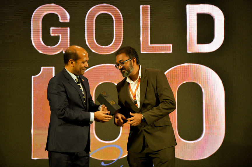 ކޯޕަރޭޓް މޯލްޑިވްސް - ގޯލްޑް 100 ގާލާ ނައިޓްގެ ތެރެއިން --- ސަން ފޮޓޯ/ އަޙްމަދު ސަދޫފް މޫސާ