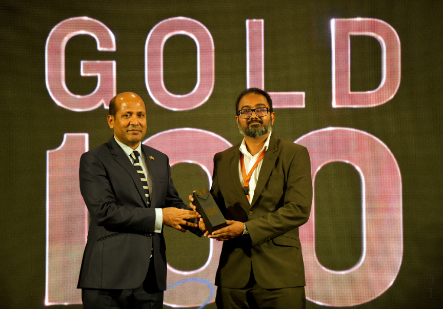 ކޯޕަރޭޓް މޯލްޑިވްސް - ގޯލްޑް 100 ގާލާ ނައިޓްގެ ތެރެއިން --- ސަން ފޮޓޯ/ އަޙްމަދު ސަދޫފް މޫސާ