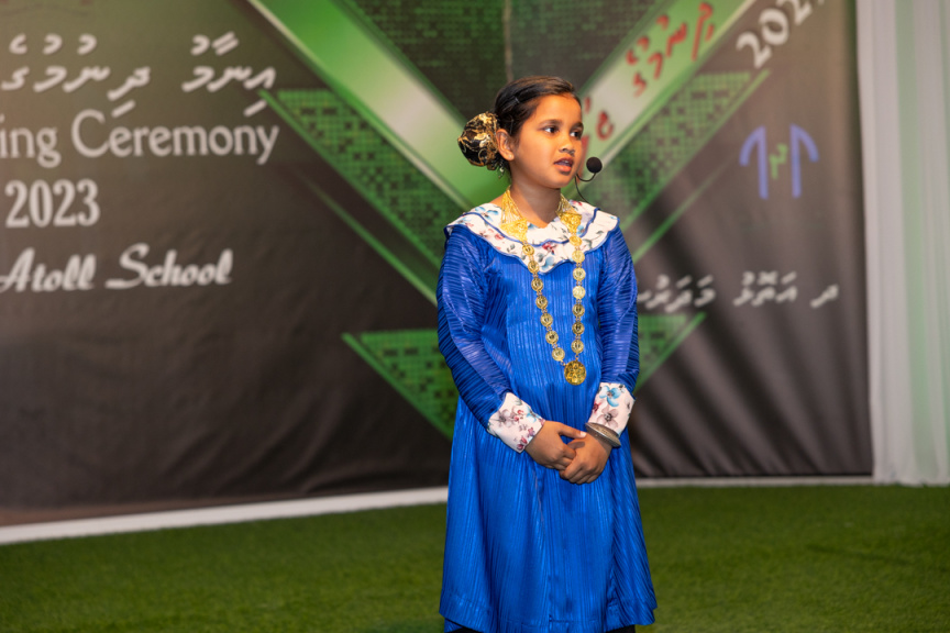 ދ. އަތޮޅު މަދަރުސާގެ އިނާމު ދިނުމުގެ ޖަލްސާގެ ތެރެއިން --- ސަން ފޮޓޯ