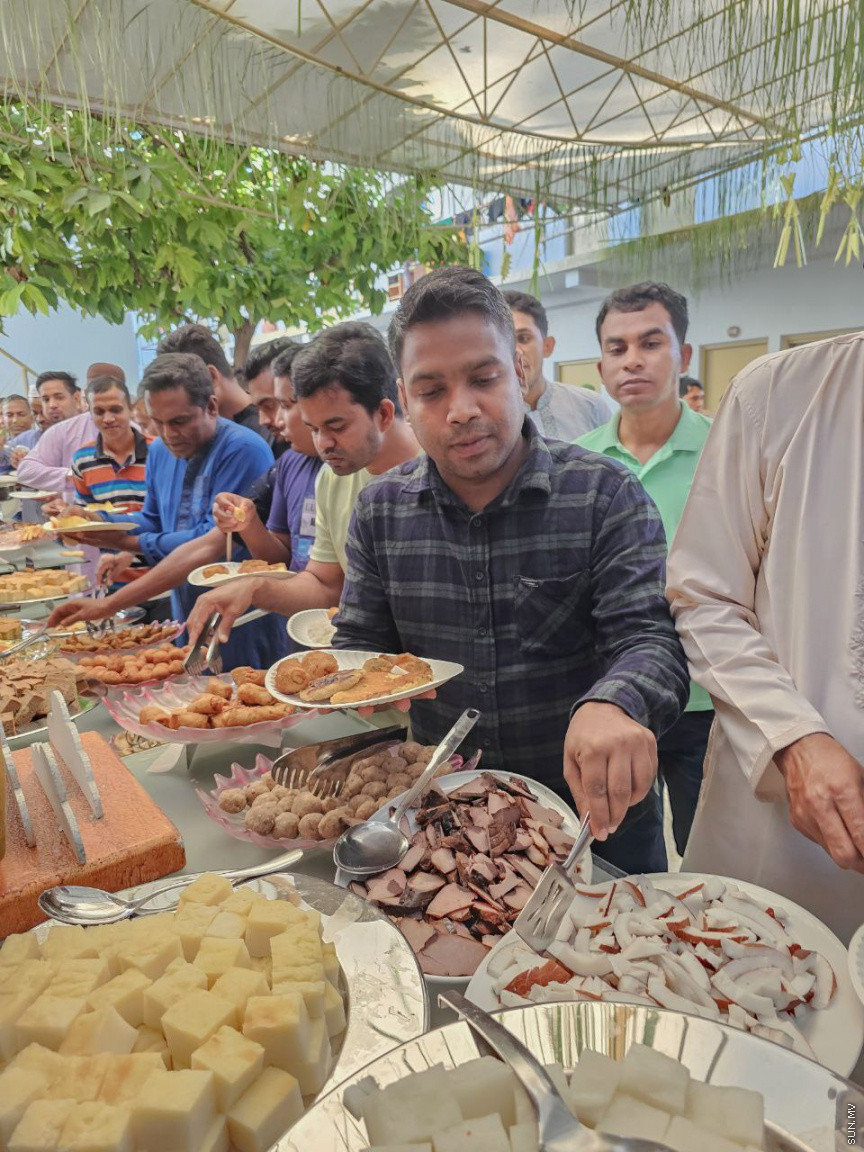 ސަން ސިޔާމް ވިލުރީފްގައި އަޟްހާ އީދު ފާހަގަކުރުން --- ސަން ފޮޓޯ
