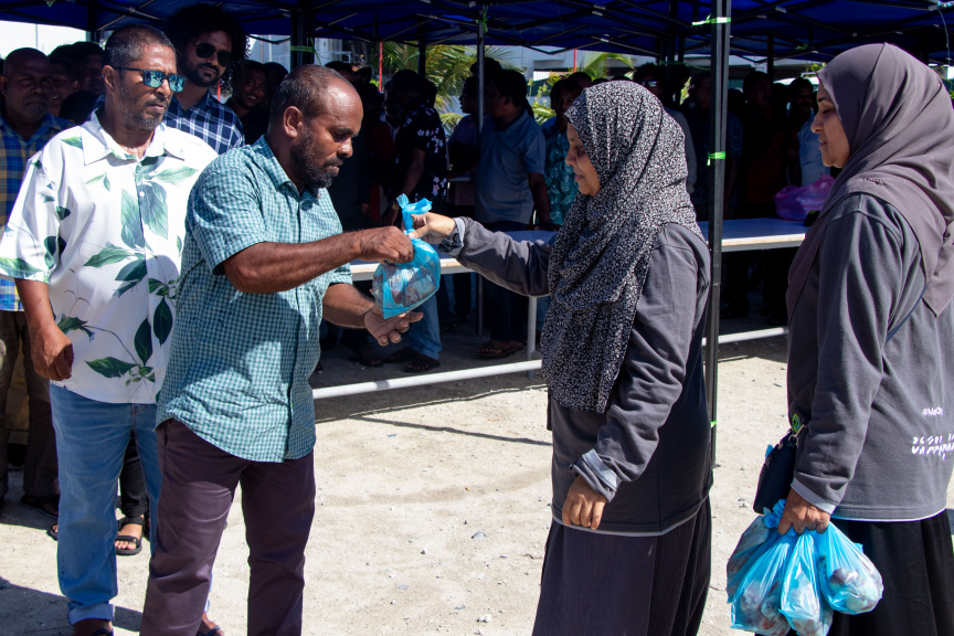 މާލޭ ސިޓީ ކައުންސިލުން އުޟުހިއްޔާ ކަތިލުން --- ފޮޓޯ/ މާލޭ ސިޓީ ކައުންސިލް