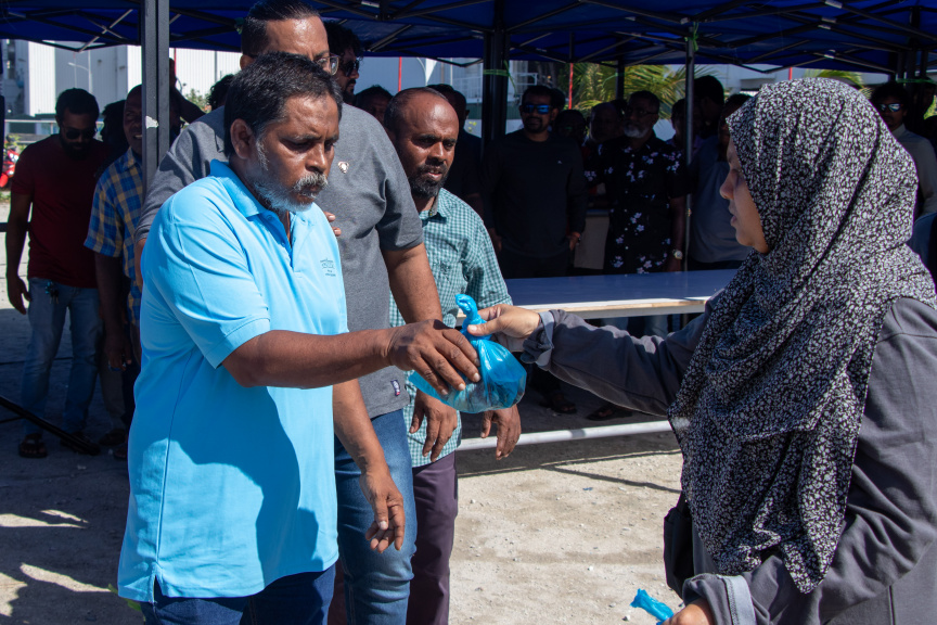 މާލޭ ސިޓީ ކައުންސިލުން އުޟުހިއްޔާ ކަތިލުން --- ފޮޓޯ/ މާލޭ ސިޓީ ކައުންސިލް