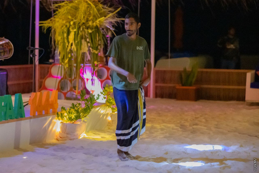 ސަން ސިޔާމް ވިލުރީފްގައި އަޟުހާ އީދު ފާހަގަކުރުމަށް ކުރިއަށްގެންދިޔަ ހަރަކާތްތަކުގެ ތެރެއިން --- ސަން ފޮޓޯ