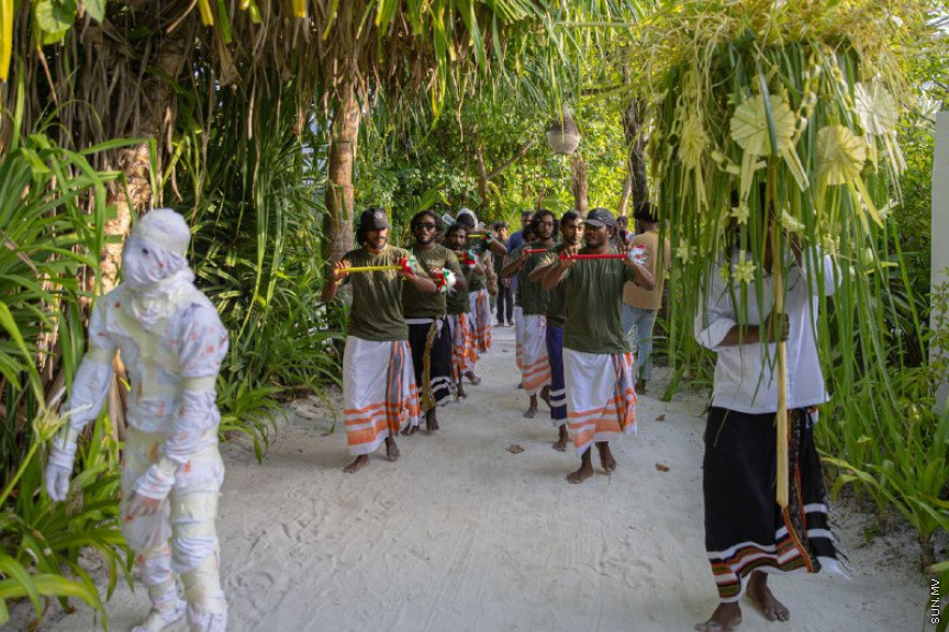 ސަން ސިޔާމް ވިލުރީފްގައި އަޟުހާ އީދު ފާހަގަކުރުމަށް ކުރިއަށްގެންދިޔަ ހަރަކާތްތަކުގެ ތެރެއިން --- ސަން ފޮޓޯ