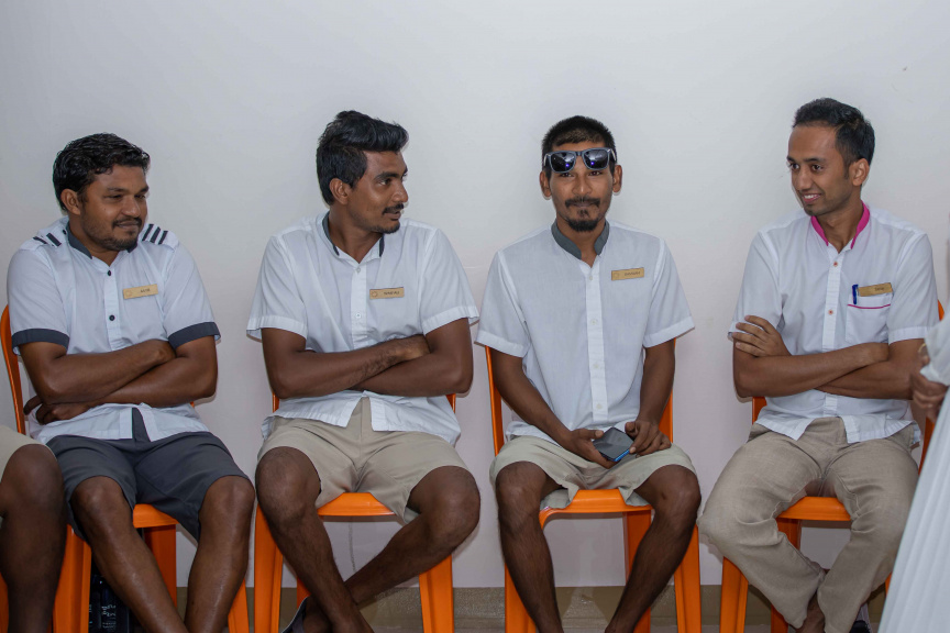 ދުނިޔޭގެ ޒުވާނުންގެ ދުވަސް ފާހަގަކުރަން ސަން ސިޔާމް ވިލުރީފުގައި ބޭއްވި ހަރަކާތްތަކުގެ ތެރެއިން -- ސަން ފޮޓޯ